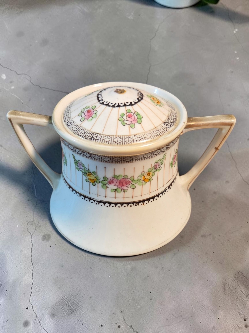 Antique Nippon Porcelain Tea Set Hand Painted Floral Garland & Gold Trim ** - Picture 4 of 15